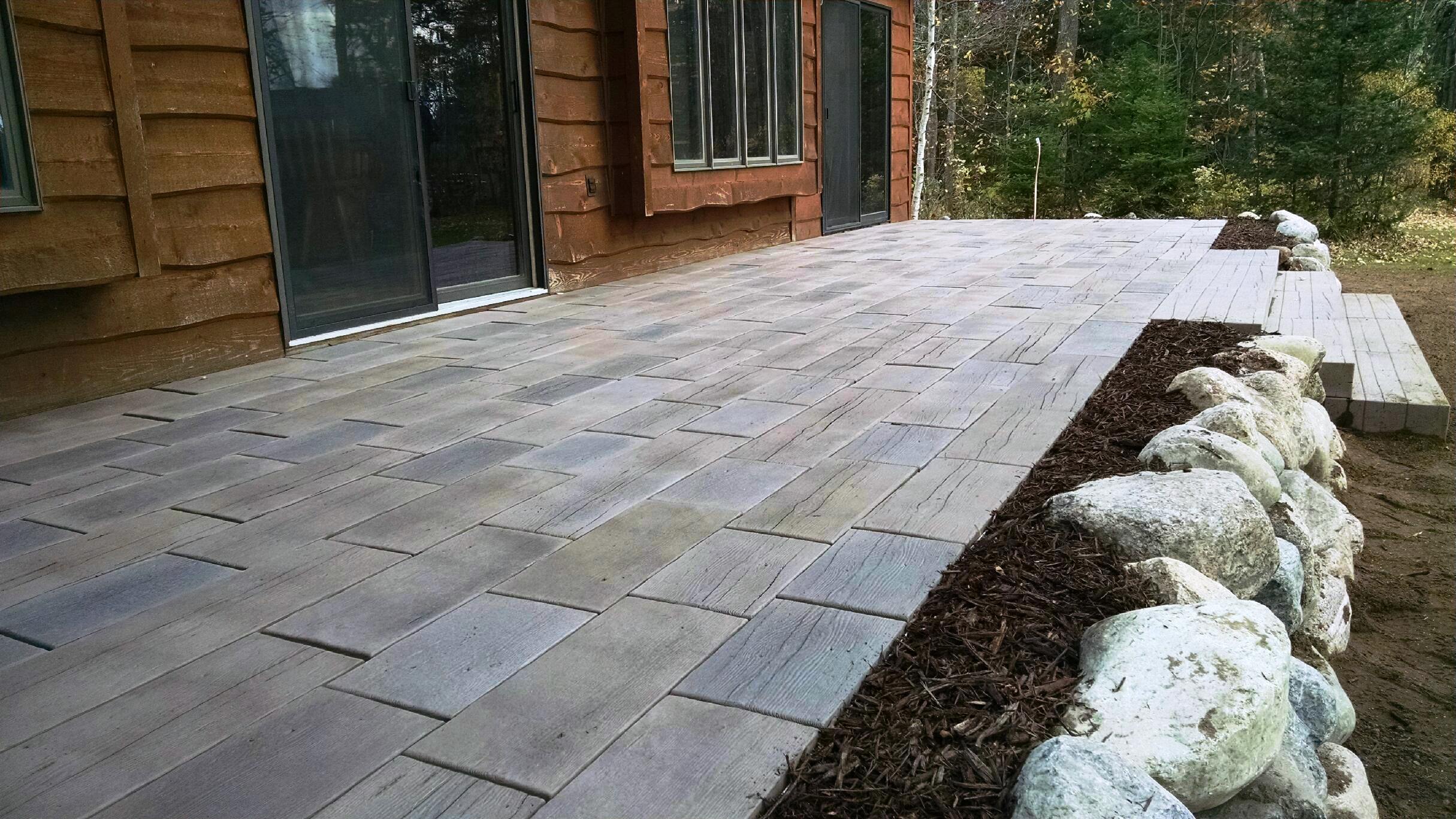 Peninsula harbor blue outcroppings